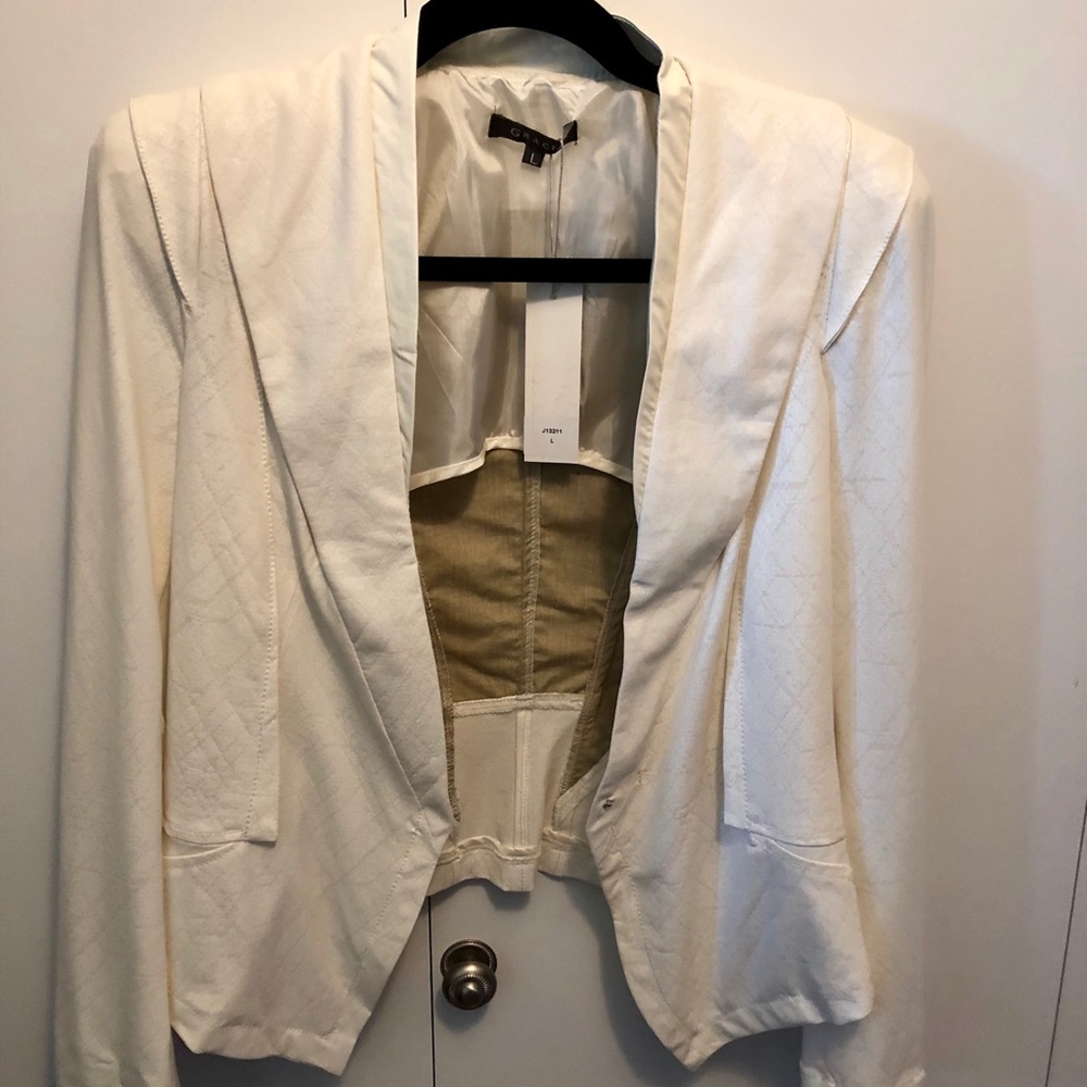 Women’s lightweight blazer, size L